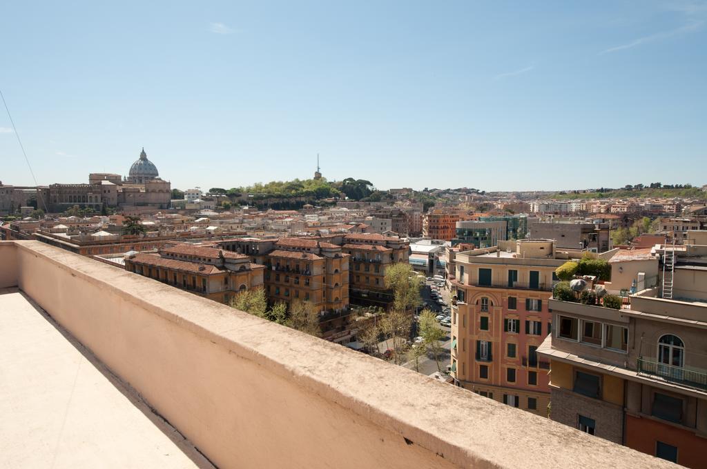 Апартаменти Terrazza San Pietro Рим Екстер'єр фото